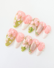 Magnolia Kiss - set press on nehtů 10ks - almond