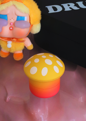 MUSHROOM DREAM GRINDER YELLOW AND ORANGE MATTE