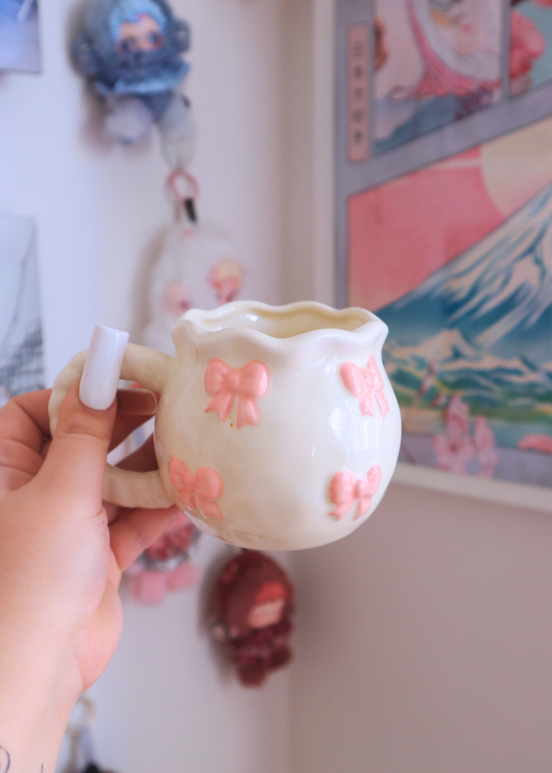 ADORABLE MUG WITH 3D PINK BOWS