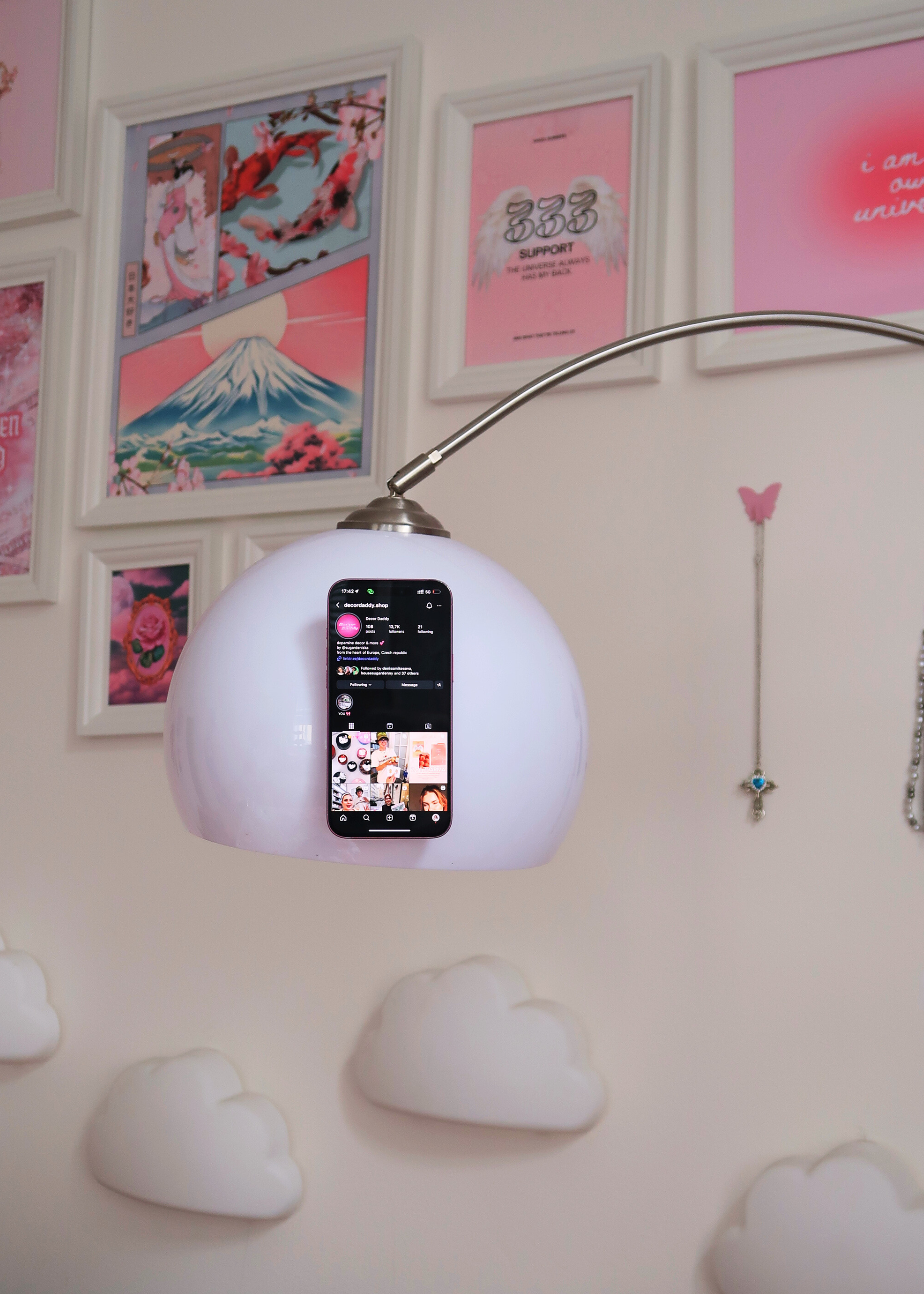 PINK DOUBLE SUCTION PHONE HOLDER