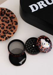 63MM GLAMOUR GRINDER WITH HELLO KITTY