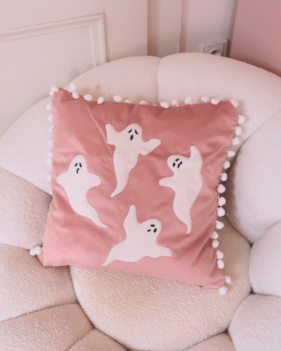 PINK DECORATIVE PILLOW WITH GHOSTS