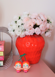 STRAWBERRY VASE RED