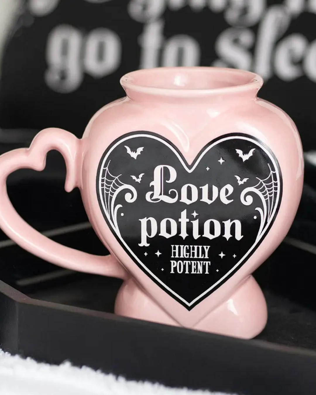 LOVE POTION hrníček 350ml